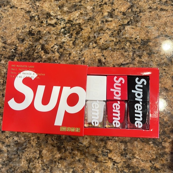 Brand New, Unopened Supreme x Pat McGrath Labs Nail Polish Trio Set FW 22 - Picture 10 of 11